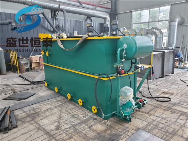 Efficient dissolved air flotation machine
