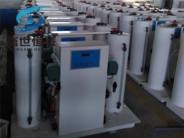 Chlorine dioxide generator